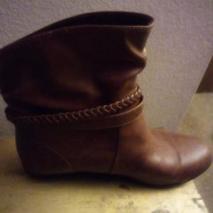 Women's boots